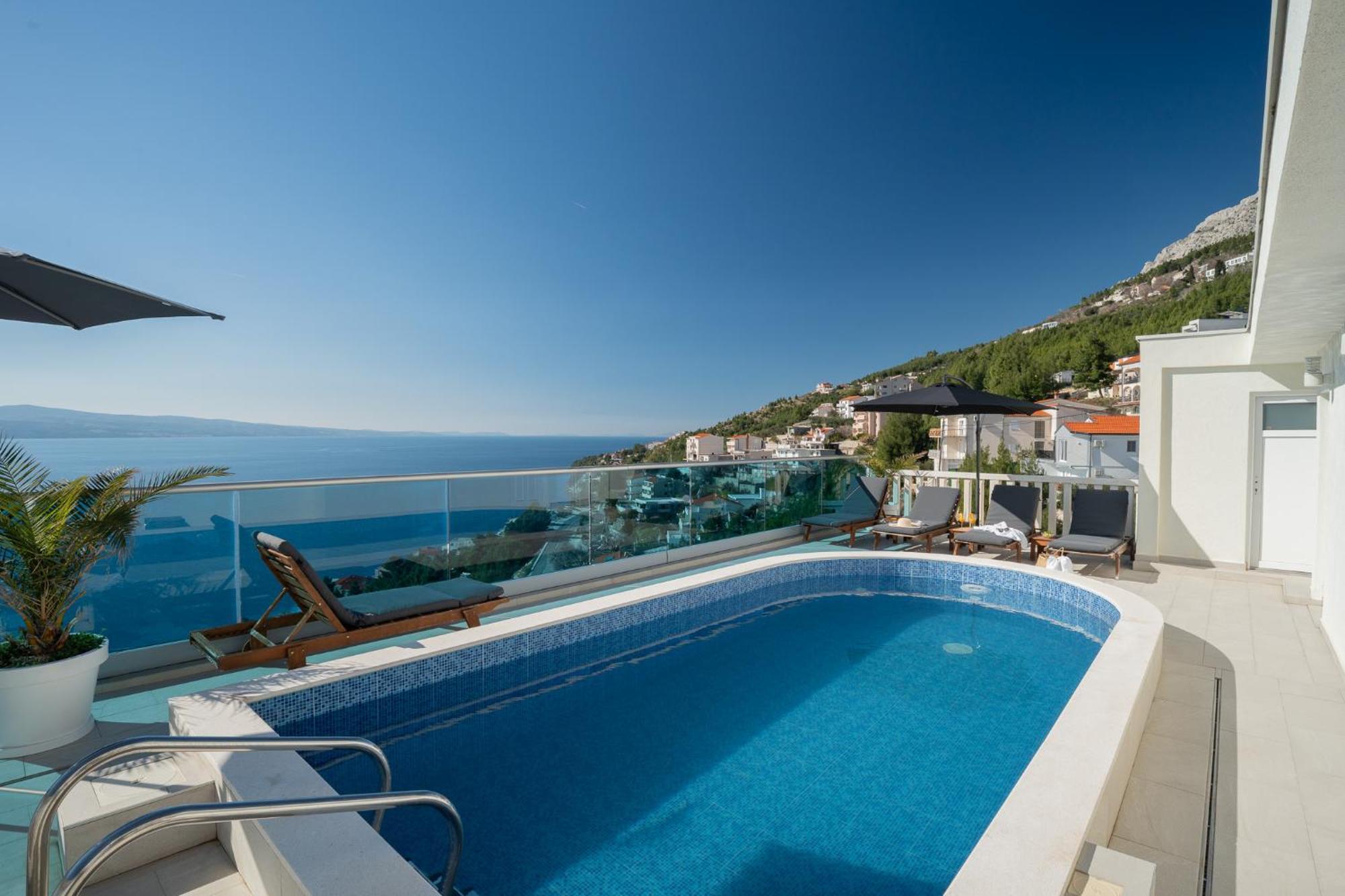 Sunny Hill Apartments With Rooftop Pool Celina Exteriér fotografie